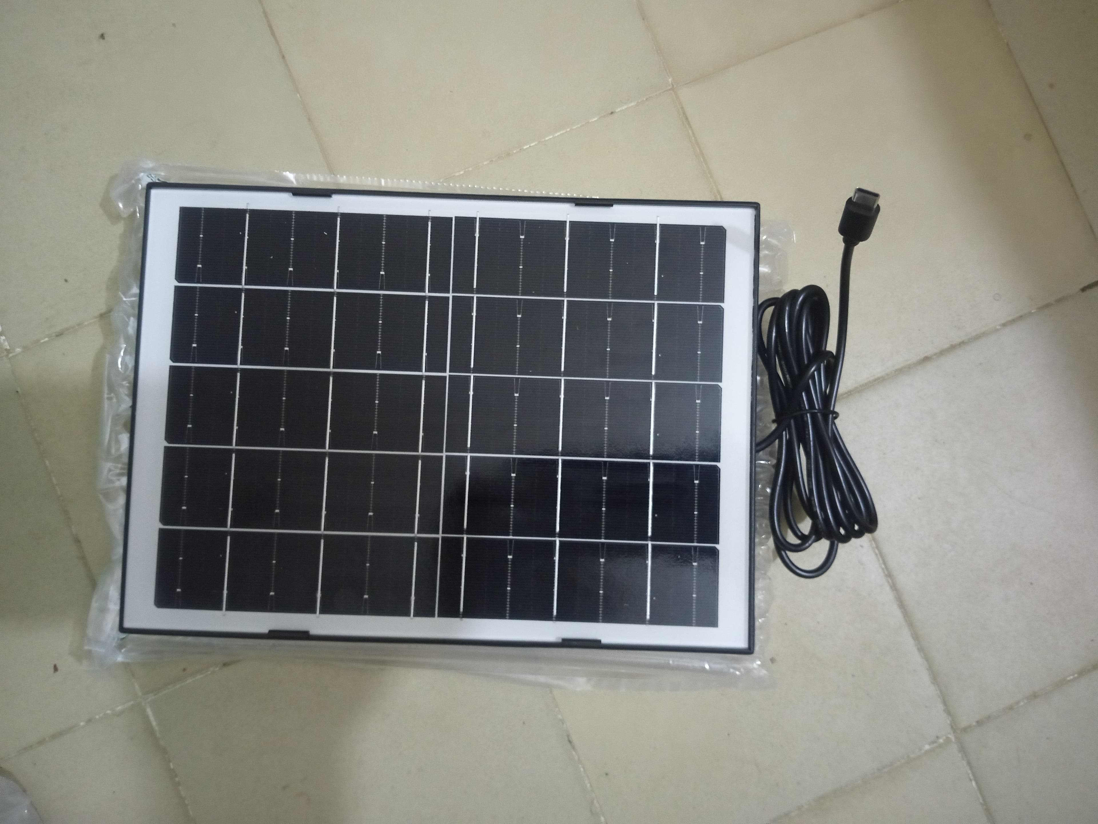 CAMERA SOLAIRE 8K MULTI OBJECTIF